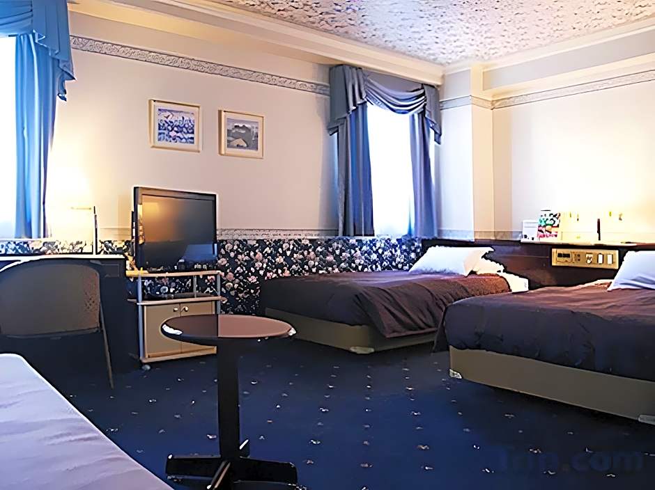 Kurume Station Hotel