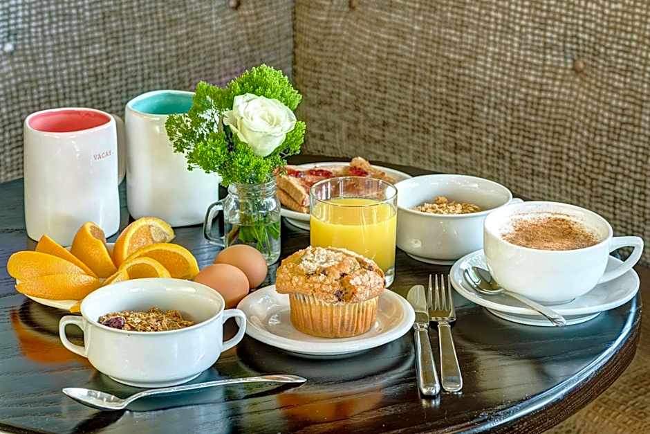 The Garrison Hotel & Suites Dover-Durham, Ascend Hotel Collection