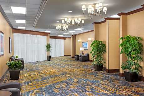 DoubleTree By Hilton Cincinnati Airport