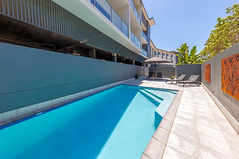 Best Western Plus North Lakes Hotel