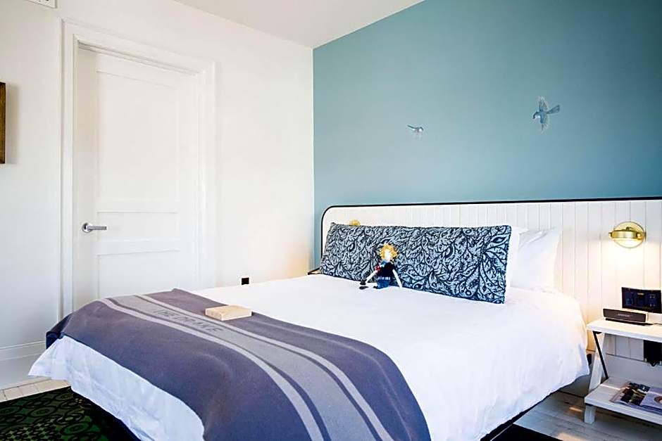 Photo 1 of 8 of Guestroom