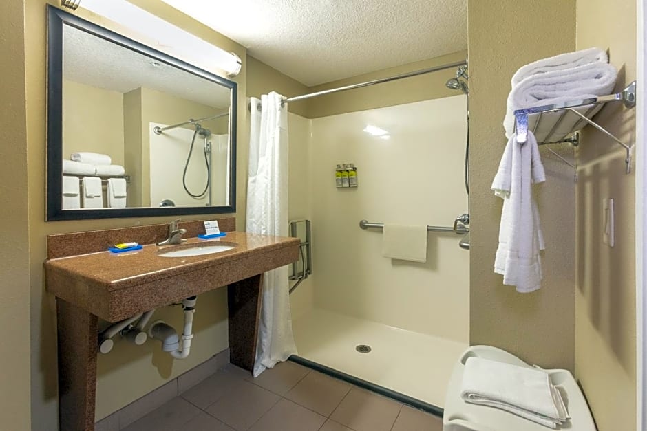 Holiday Inn Express Hotel & Suites Jacksonville Airport By IHG