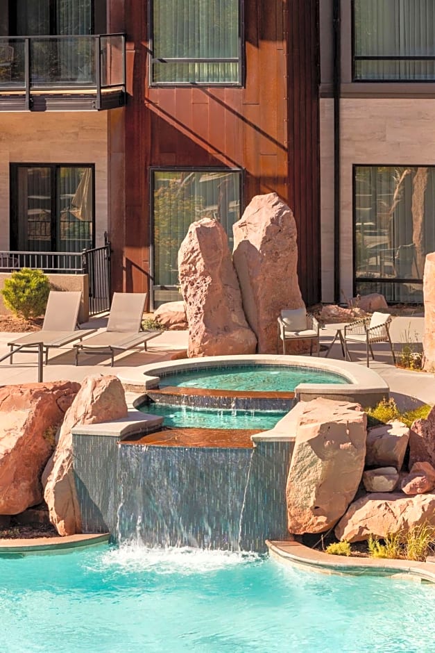 Hoodoo Moab, Curio Collection by Hilton – Moab, UT
