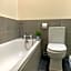 Market Place Serviced Apartments, Leek