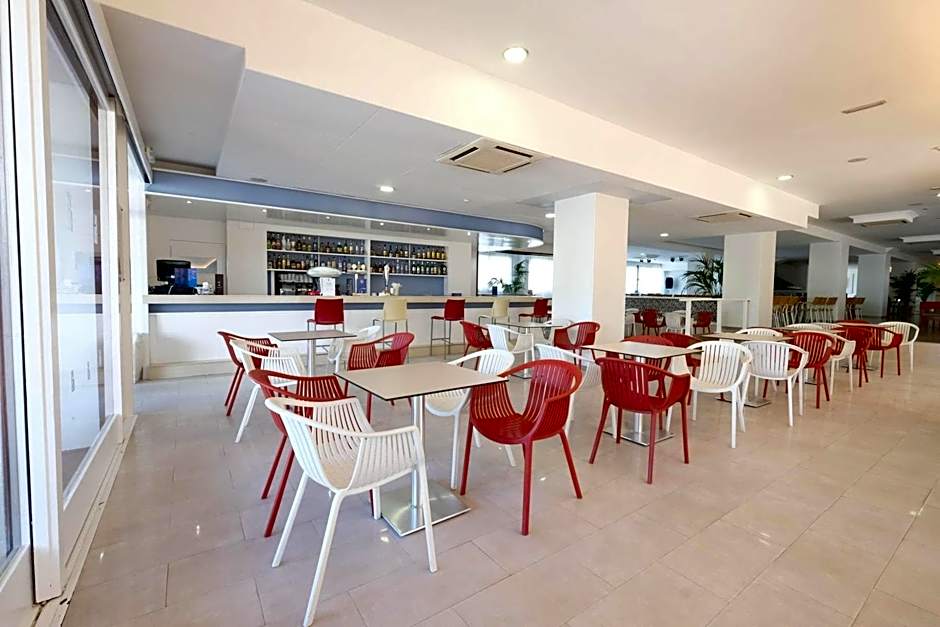 azuLine Hotel Bergantin