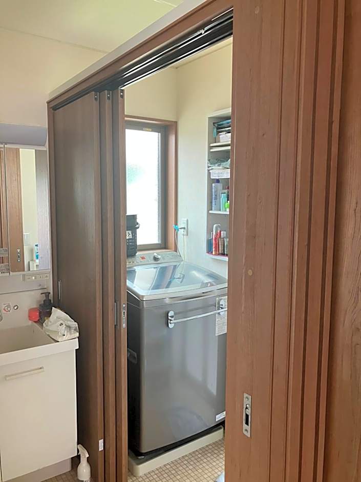 オルちゅーばーハウス#カプセルホテル風#1人部屋#ホスト居住型民泊#定点カメラにてライブ配信中