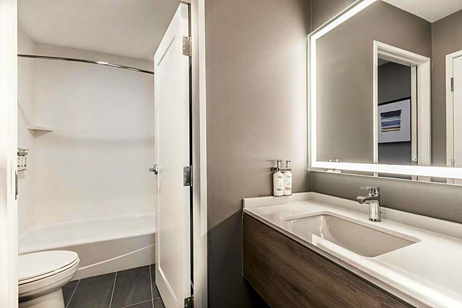 Staybridge Suites - Dawson Creek By IHG