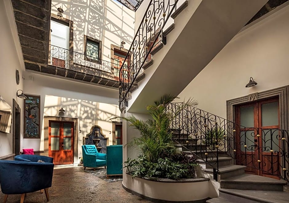 HOTEL CASA MONARCA