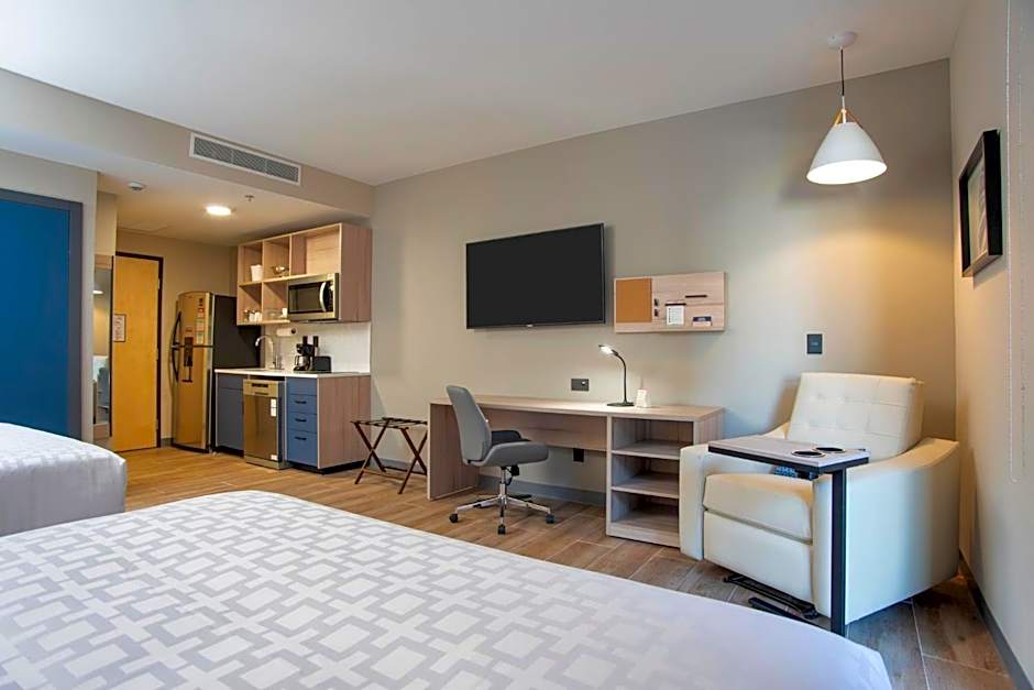 Candlewood Suites Guadalajara Galerias By IHG