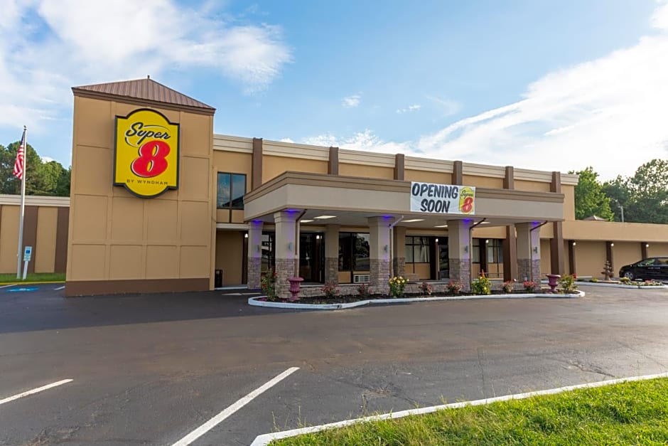 Super 8 by Wyndham Goldsboro