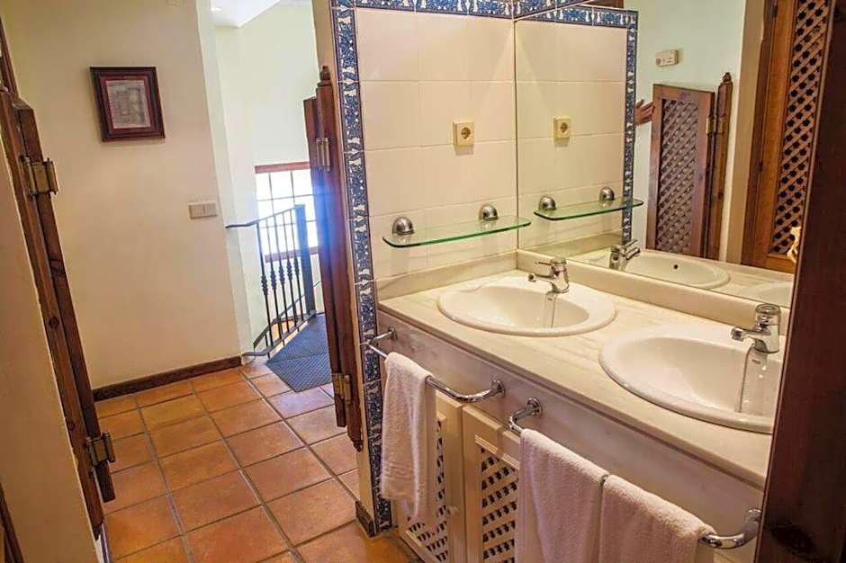 Apartamentos Turísticos Bahía Sur