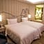 Hotel  Carnival Qingdao