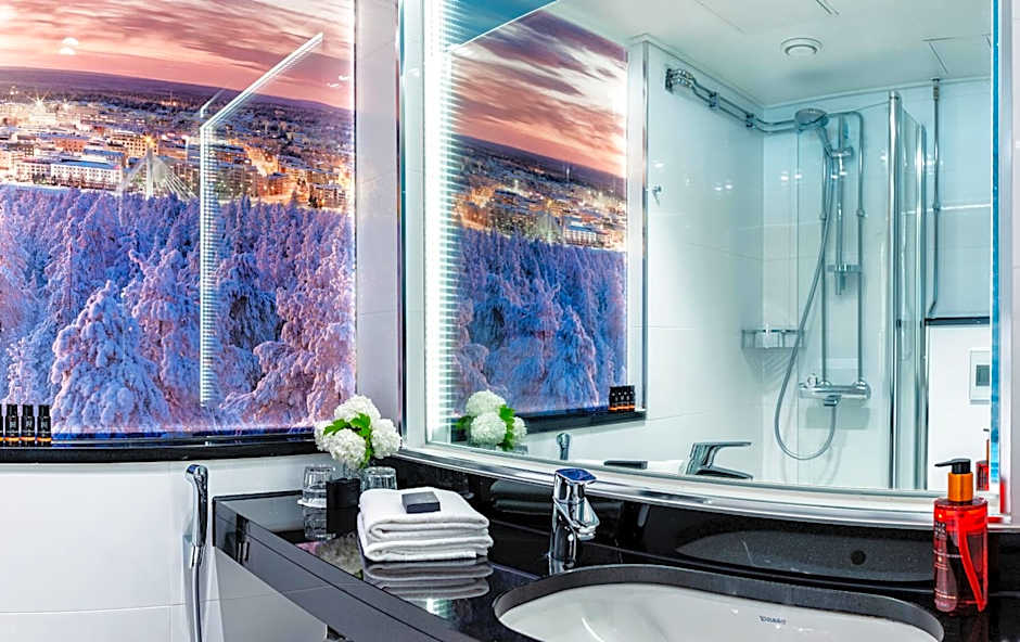 Arctic City Hotel