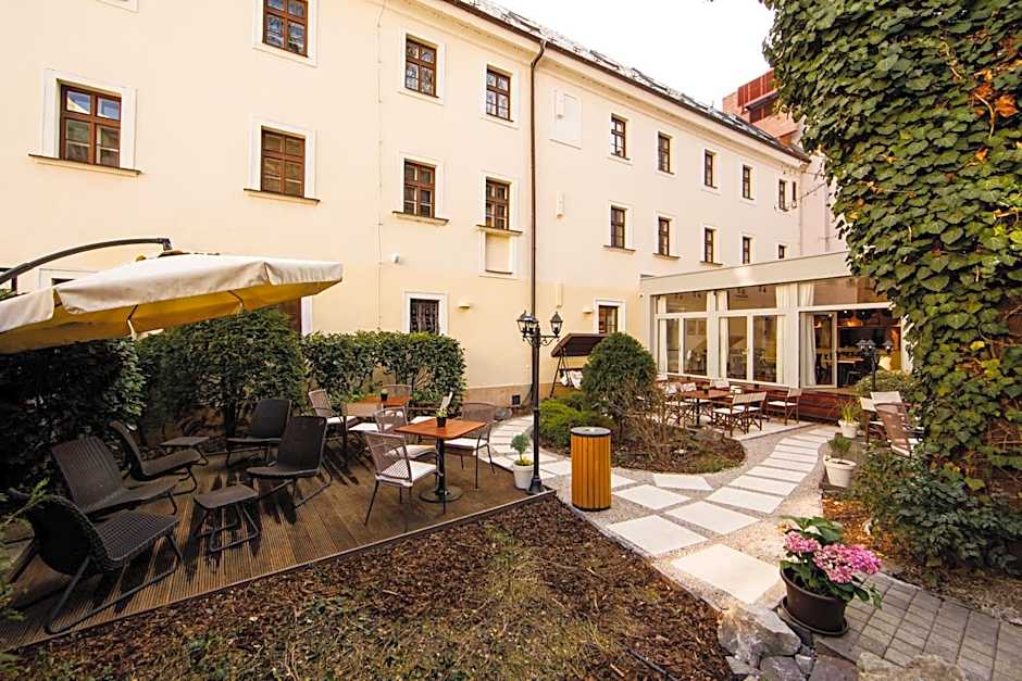 BEIGLI Hotel & Garden
