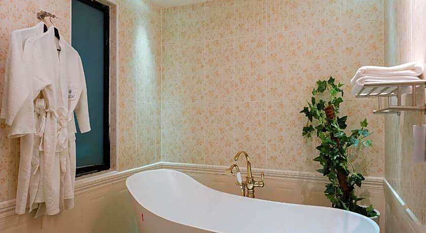 Midori Concept Hotel