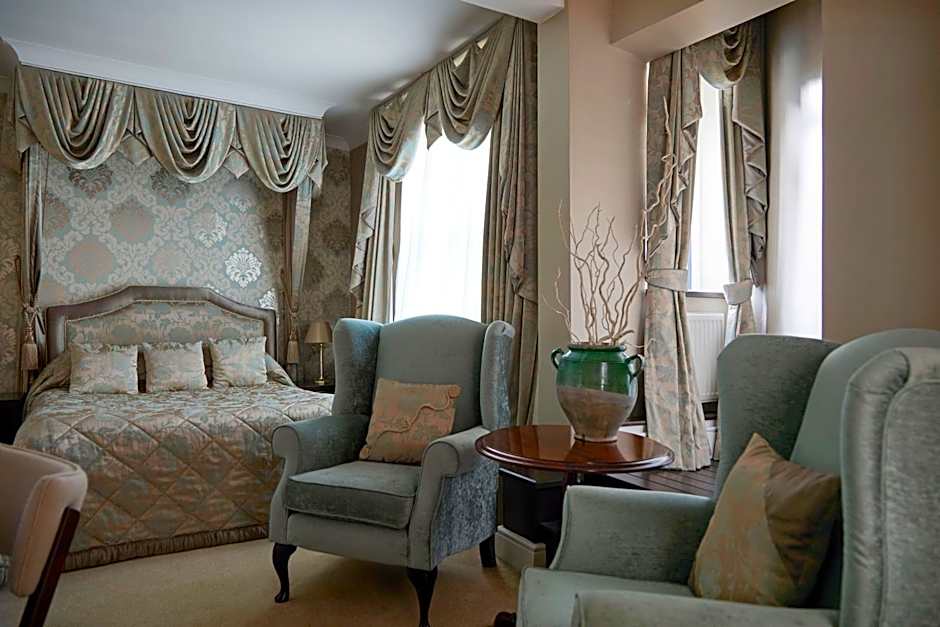 The Old Palace Lodge