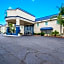 Clarion Inn & Suites Central Clearwater Beach