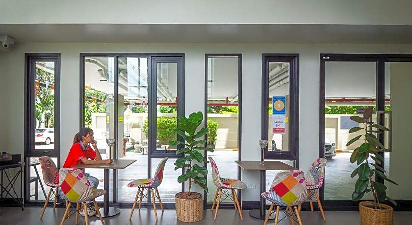 Casa Luxe Hotel and Resident