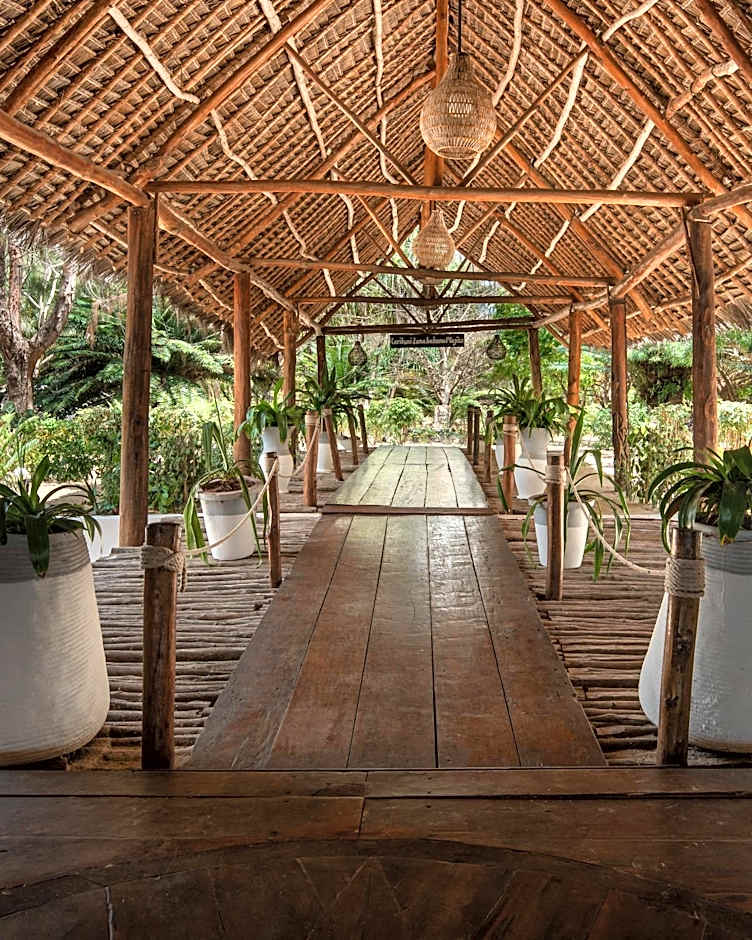 Hakuna Majiwe Beach Lodge Zanzibar