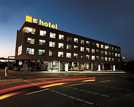 Kult Hotel