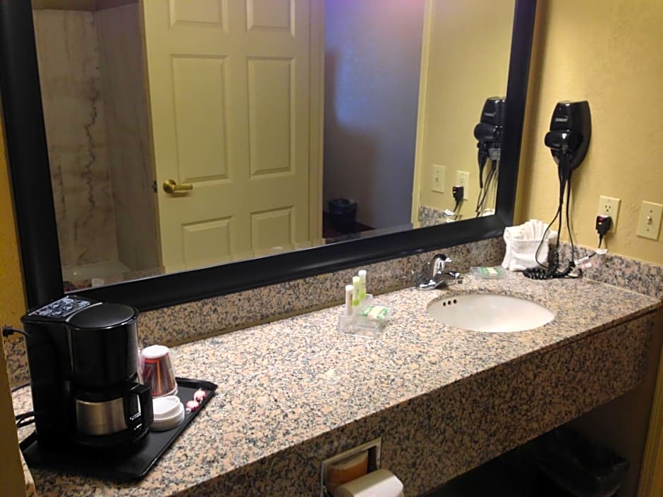 Country Inn & Suites by Radisson, Oklahoma City at Northwest Expressway, OK