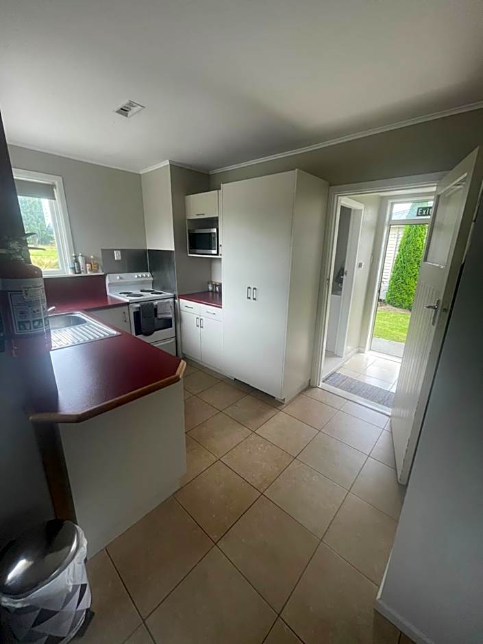 Springfield Motel and Lodge