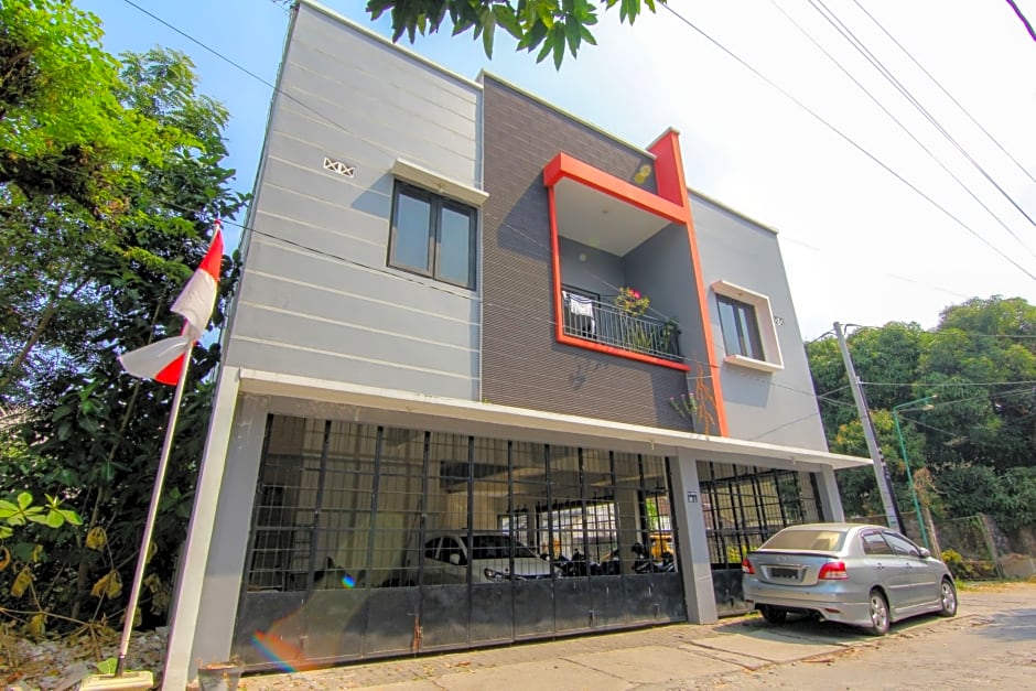 Jj House Wahid Hasyim by ZUZU