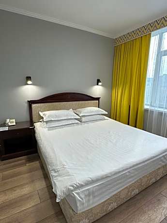 Business Double Room with King Size Bed