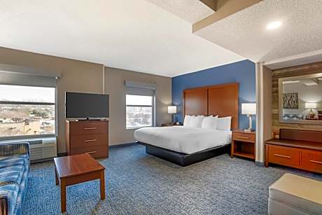 King Suite with Sofa Bed - Non Smoking