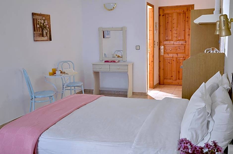 Pharos Rooms