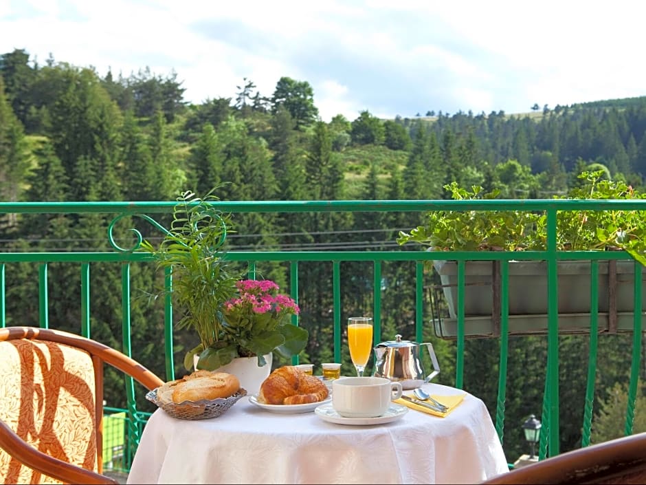 Logis Hotel Des Sapins