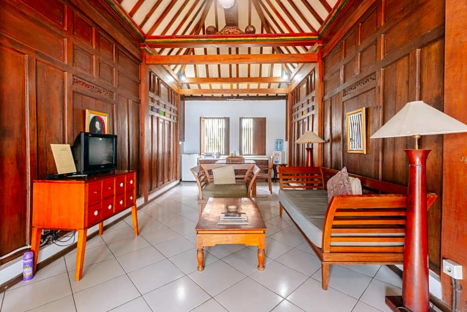 The Joglo By The Beach Pemuteran Bali