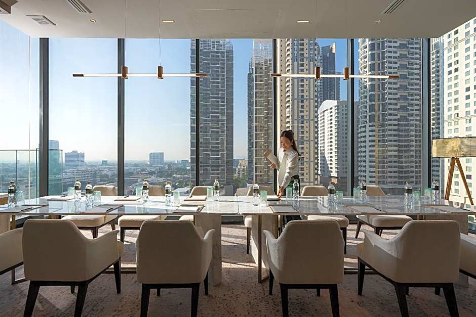 Staybridge Suites Bangkok Sukhumvit By IHG