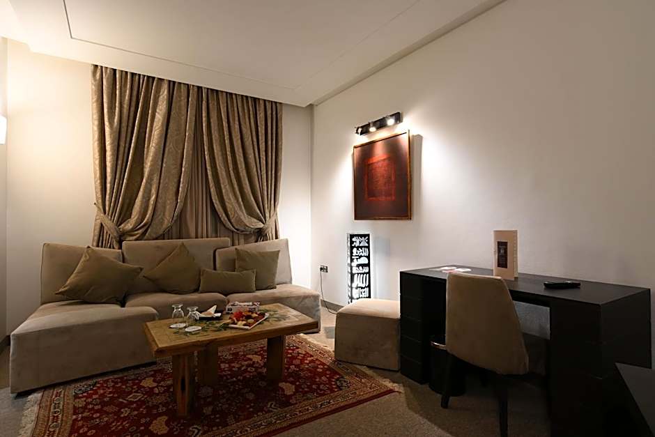 Business Hotel