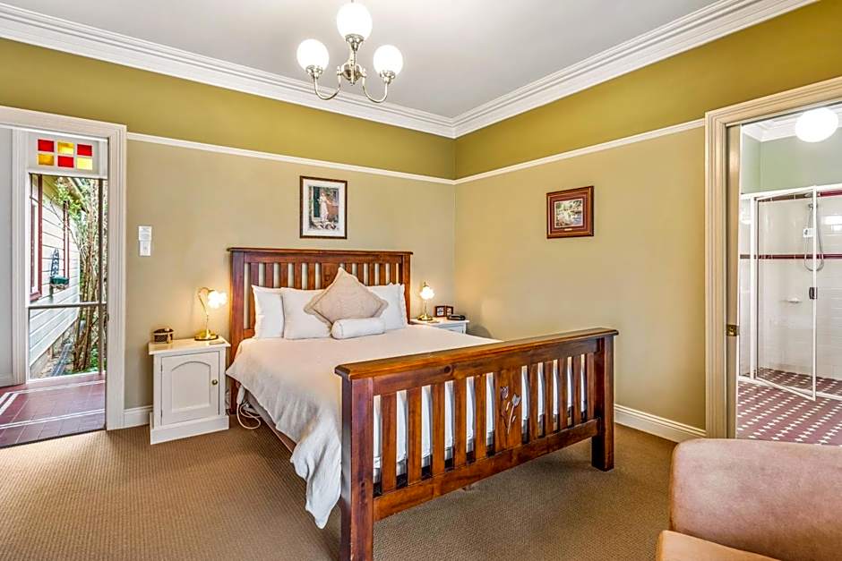 Bethany Manor Bed & Breakfast