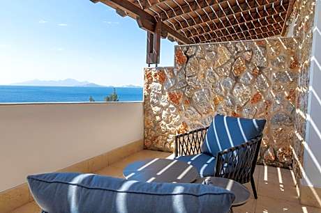 Deluxe Double or Twin Room with Sea View