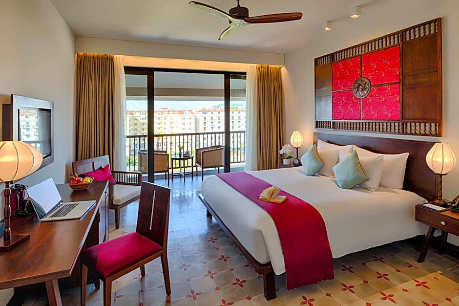 Photo 1 of 9 of Deluxe Grand, View