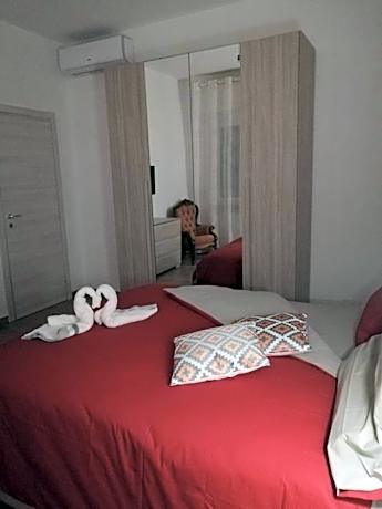 Large Double Room with Shared Bathroom