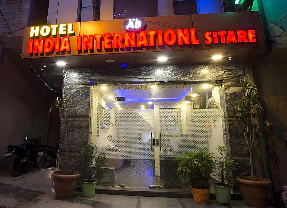 Hotel Amar International