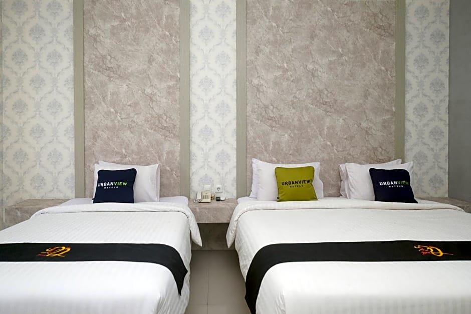 Urbanview Hotel DJ Inn Tegal