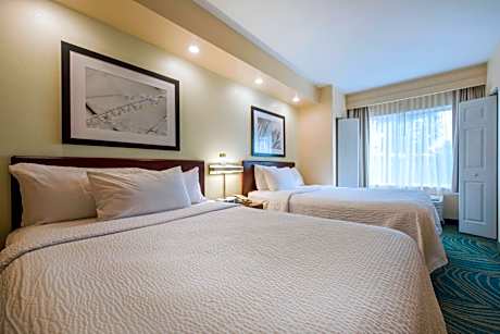 Queen Suite with Sofa Bed