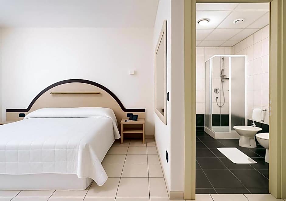 Sechi Hotel Milano with parking