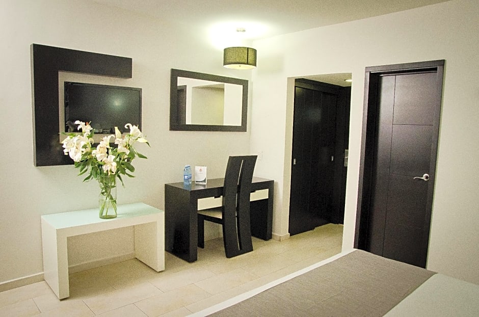 Hotel Portonovo Plaza Expo