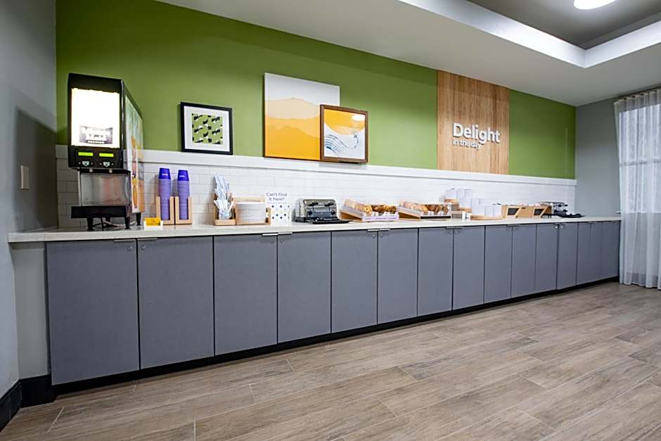 Spark by Hilton Lafayette South