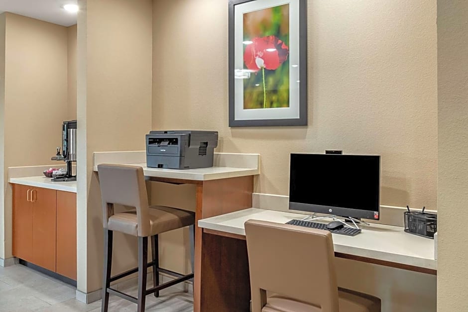 Comfort Inn & Suites