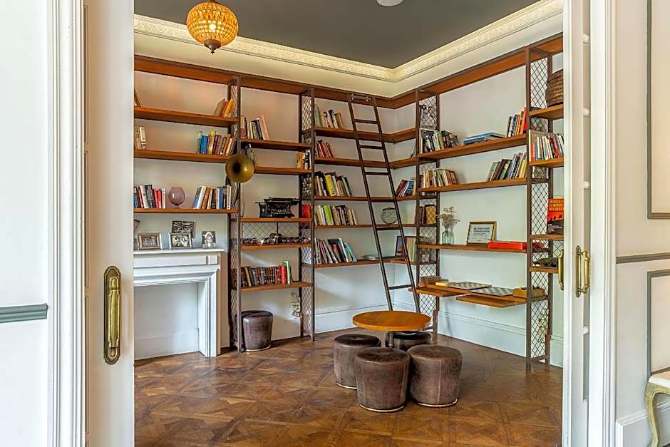 Casa Gracia Barcelona Hostel