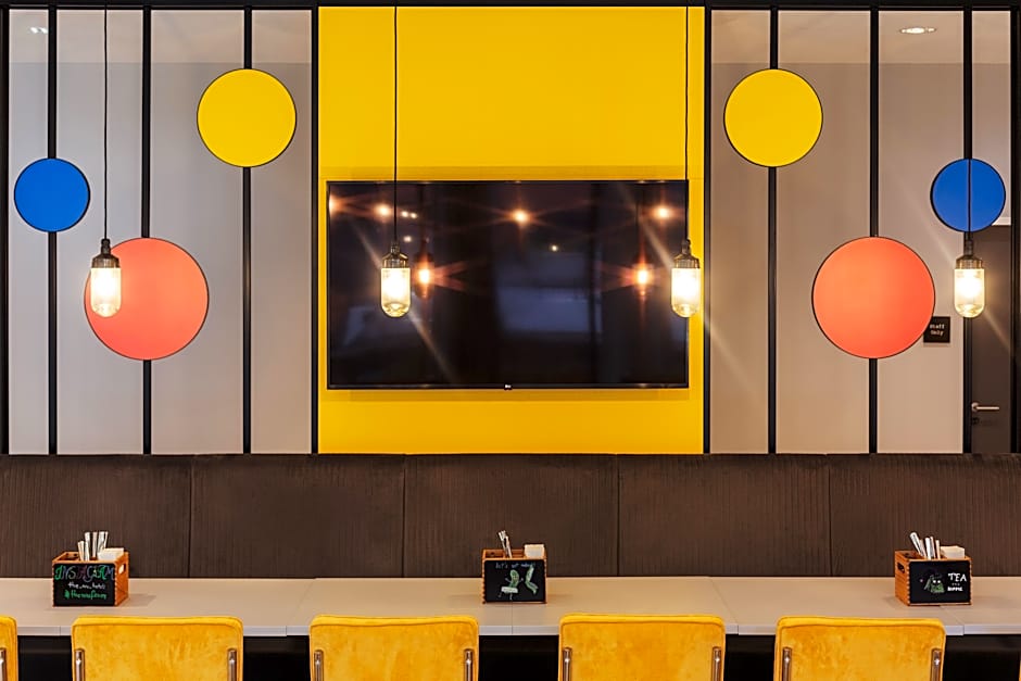 Holiday Inn - the niu, Form Stuttgart Feuerbach