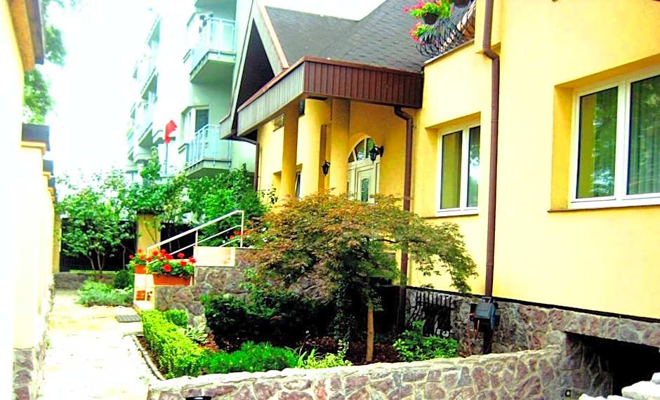 BTHouse, Pokoje Gościnne