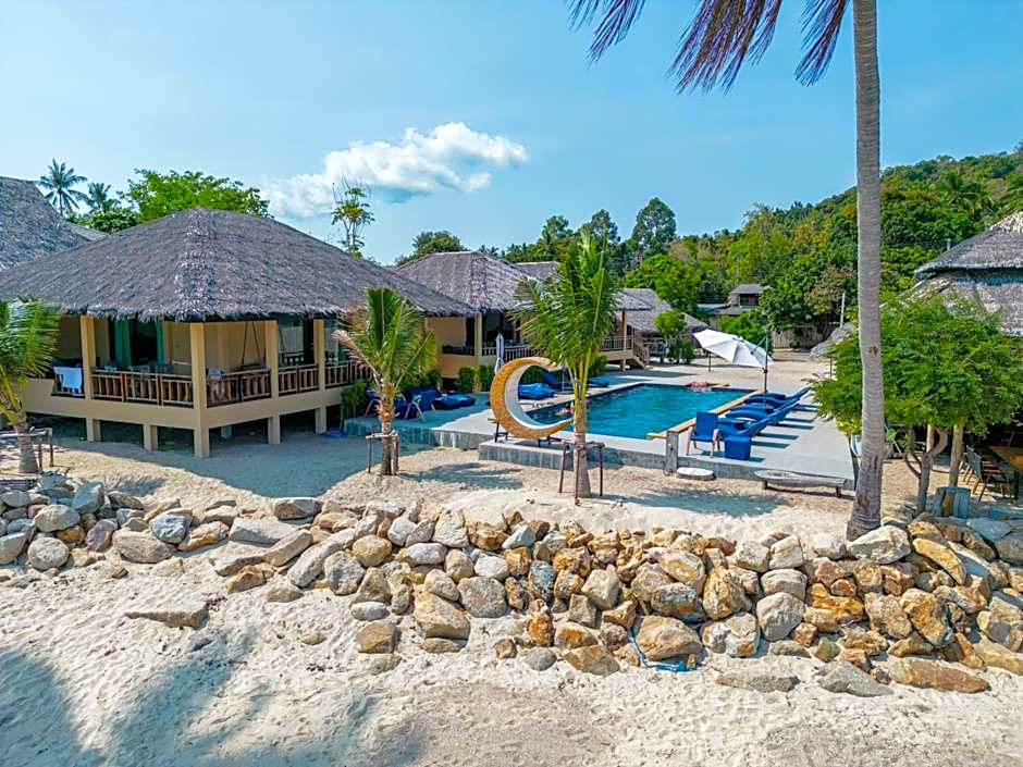 Absolute Beachfront Villas