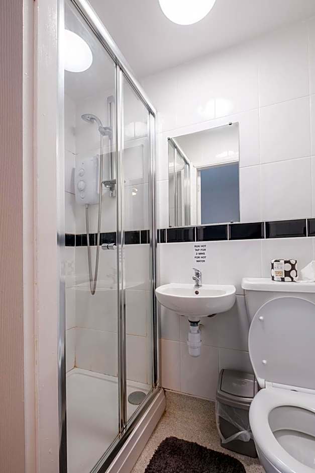 OYO The Pickering Park Hotel